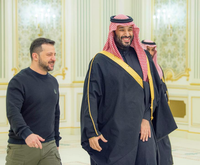 Ukrainian President Zelenskyy lands in Saudi Arabia to push for peace and a POW exchange with Russia