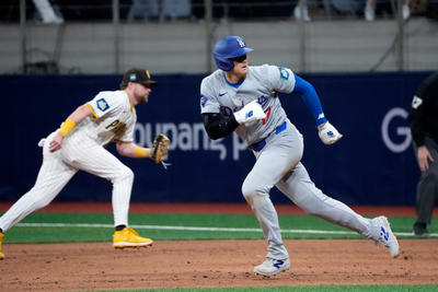 Ohtani shines in Dodgers' 5-2 win over the Padres in Seoul