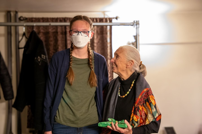 Murray student meets Dr. Jane Goodall after winning essay contest