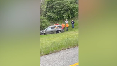 WATCH: Tennessee good Samaritans rescue woman trapped inside overturned car near Nashville