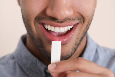 Doctors warn men against trend of chewing gum for defined jawlines
